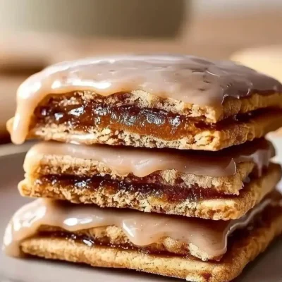 Delicious Brown Sugar Pop Tart Cookies on a wooden table