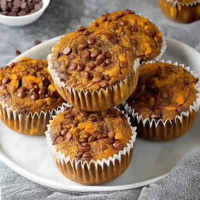 almond flour pumpkin muffins recipe, gluten free and grain free fall baking